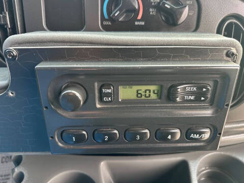 2004 Ford E-Series