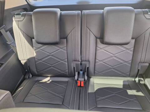 2025 Volkswagen Atlas SE