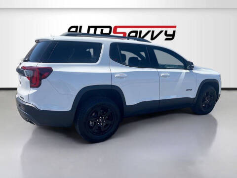 2023 GMC Acadia AT4