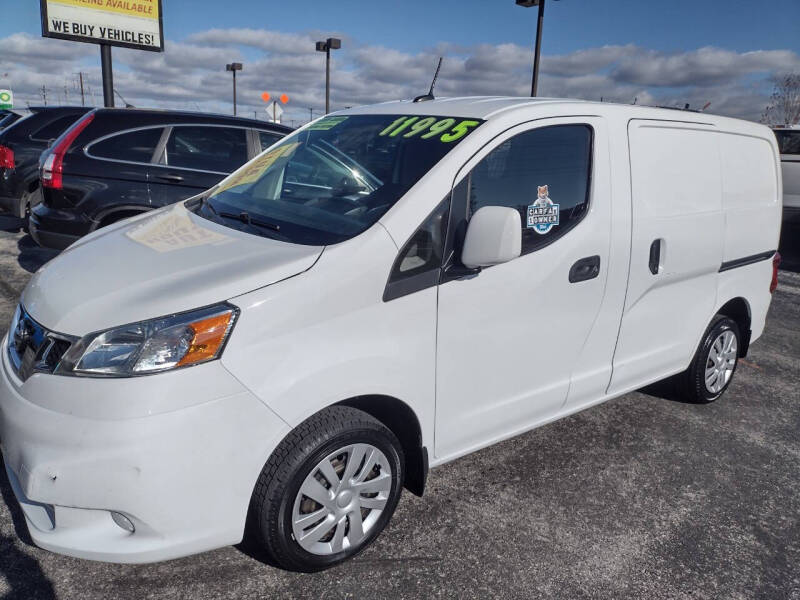 2019 Nissan NV200 SV photo 2