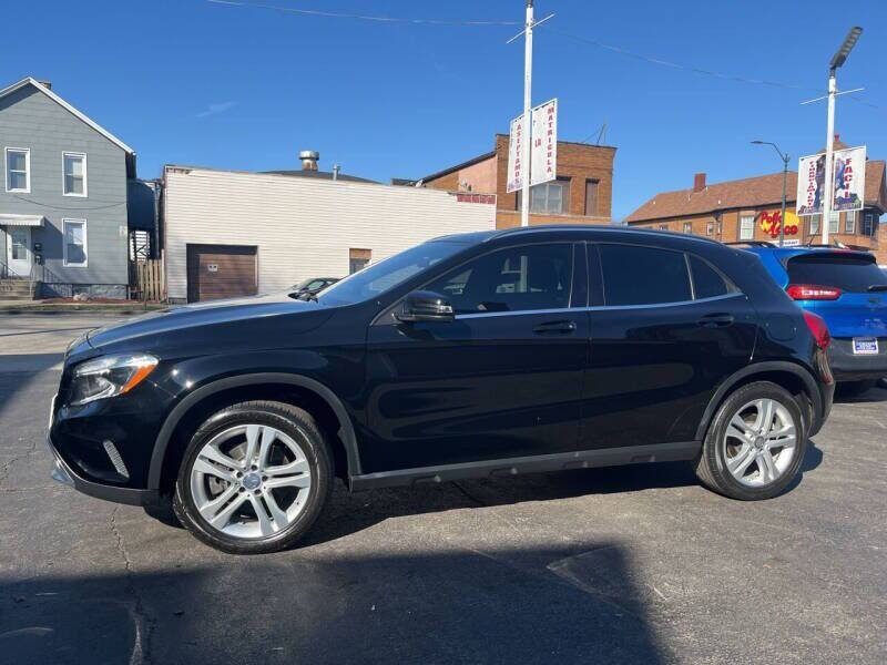 2016 Mercedes-Benz GLA-Class GLA250 photo 4