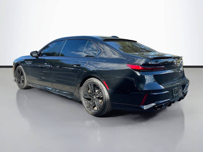 2024 BMW 7 Series 740i