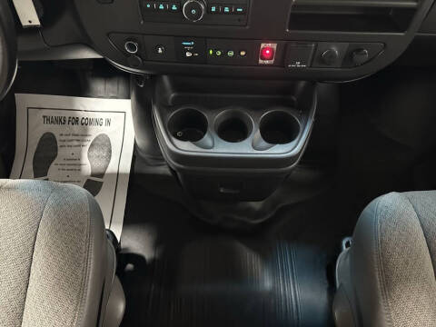 2022 Chevrolet Express 3500