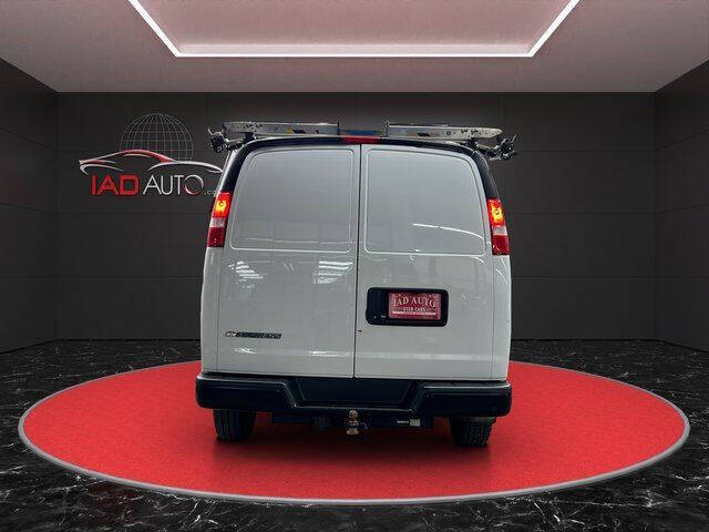 2021 Chevrolet Express 2500
