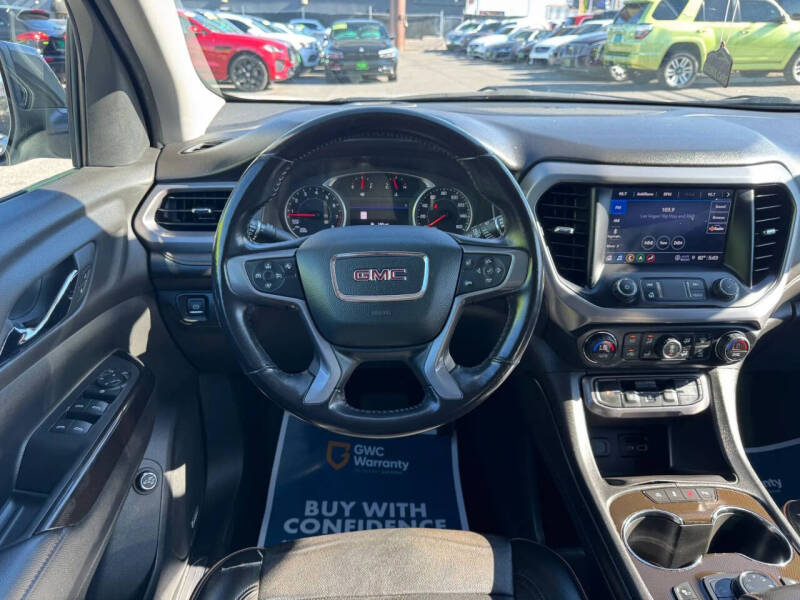2021 GMC Acadia AT4