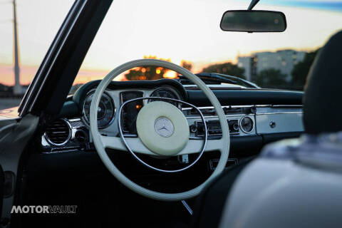 1969 Mercedes-Benz 280-Class