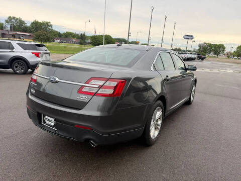 2018 Ford Taurus SEL