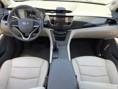 2023 Cadillac XT6 Premium Luxury