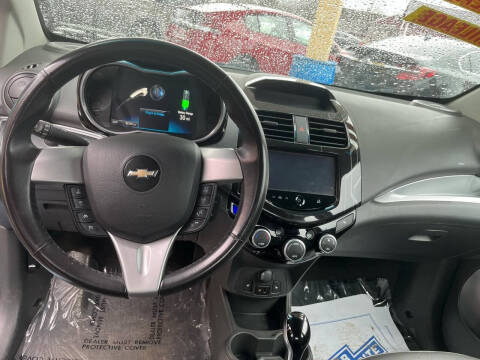 2016 Chevrolet Spark EV 2LT