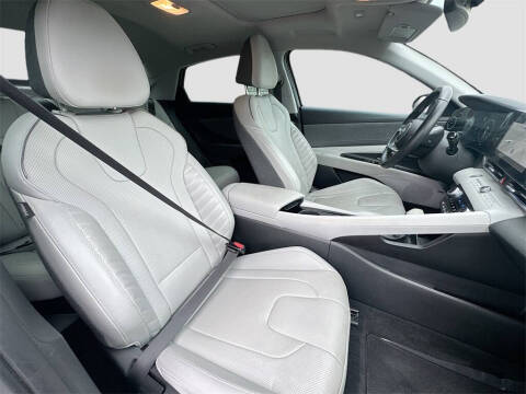 2023 Hyundai Elantra Hybrid Limited