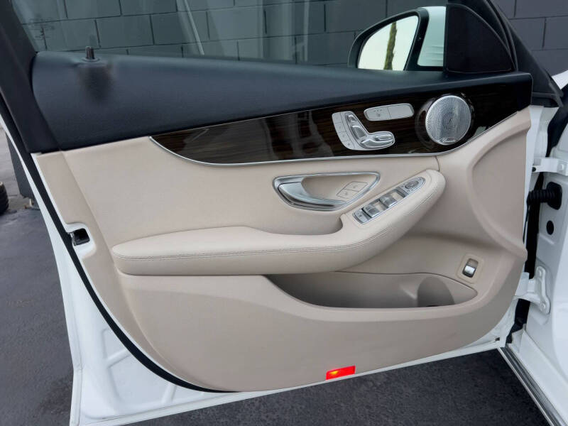 2018 Mercedes-Benz C-Class C 300