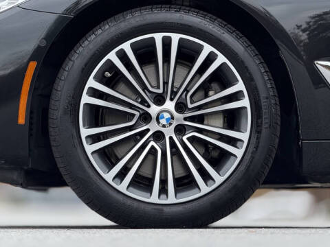 2018 BMW 5 Series 540i