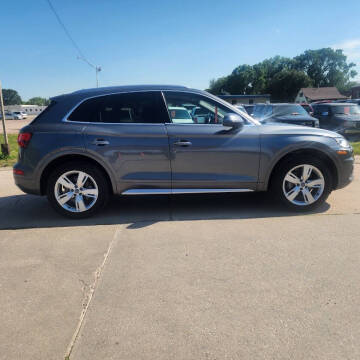 2018 Audi Q5 2.0T quattro Premium Plus