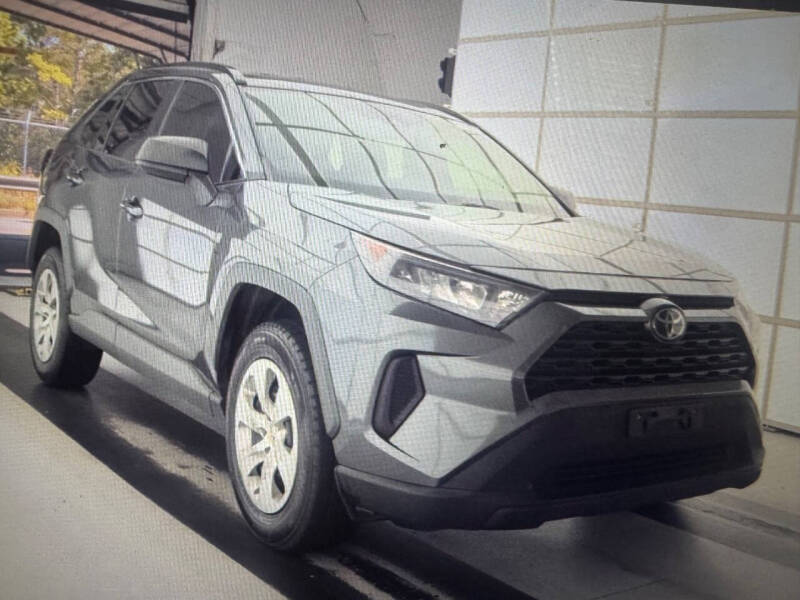 2020 Toyota RAV4 LE