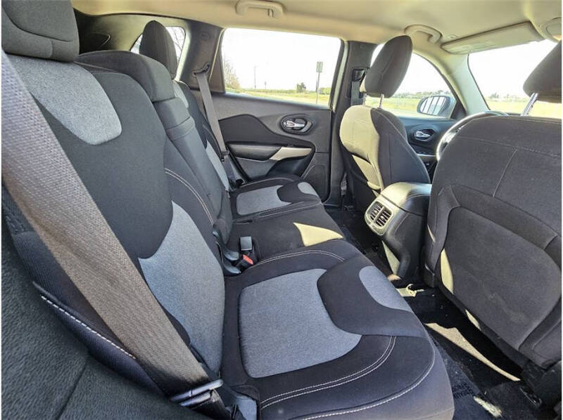 2018 Jeep Cherokee Latitude