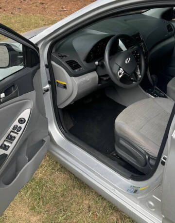 2016 Hyundai Accent SE