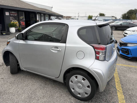 2013 Scion iQ