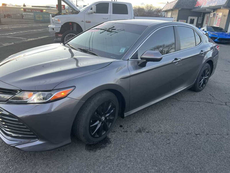 2018 Toyota Camry LE