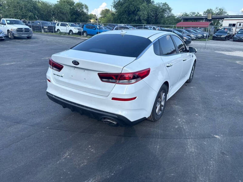 2020 Kia Optima LX