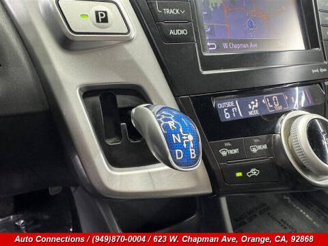 2013 Toyota Prius v Three