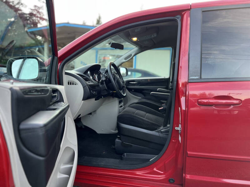 2013 Dodge Grand Caravan SE