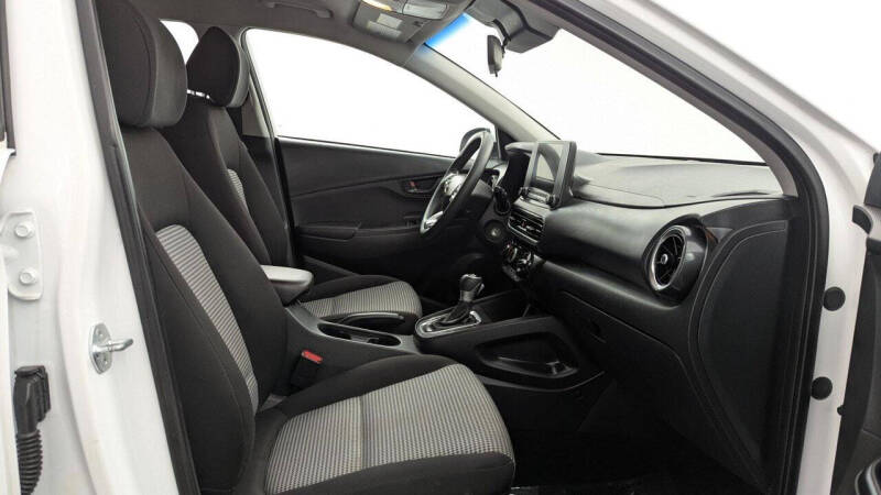 2023 Hyundai Kona SE