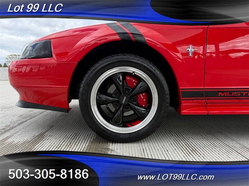2000 Ford Mustang