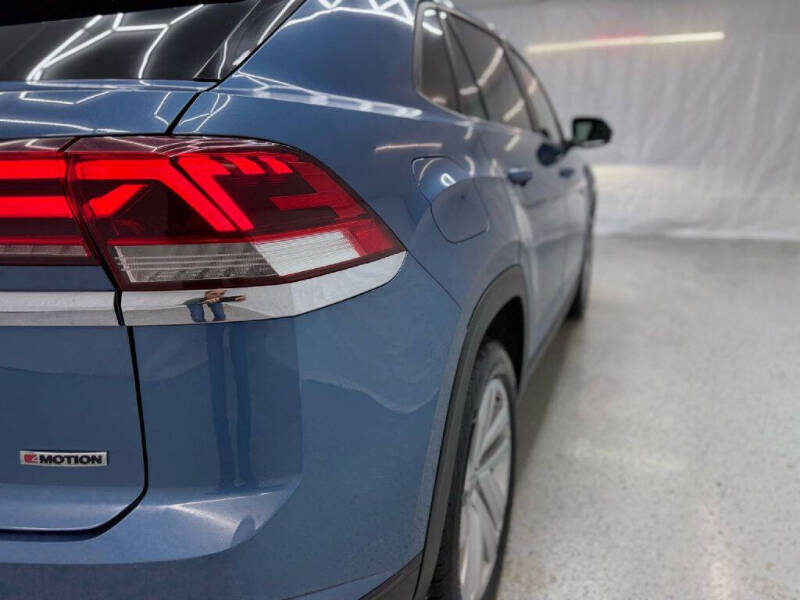 2020 Volkswagen Atlas Cross Sport SE 4Motion