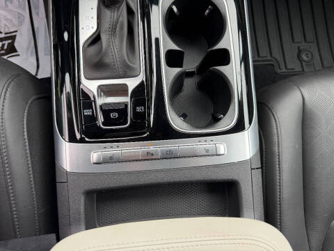 2023 Kia Carnival EX