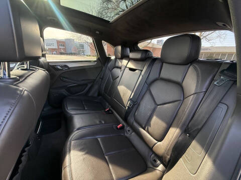 2015 Porsche Macan Turbo