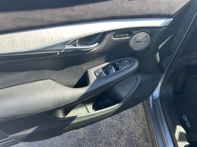 2019 Infiniti QX50 Essential