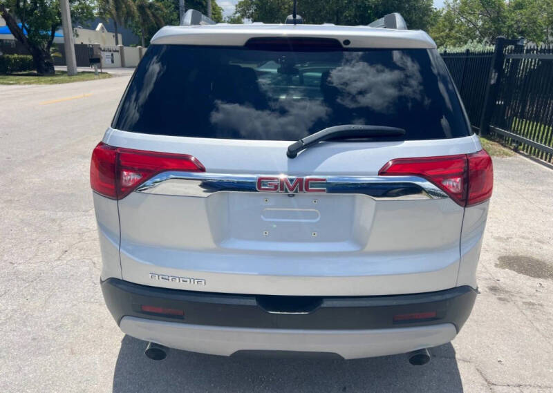 2019 GMC Acadia SLE-2