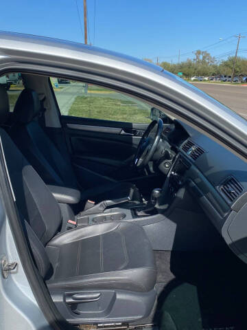 2014 Volkswagen Passat 1.8T SE