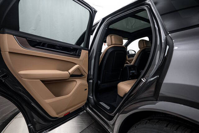 2026 Porsche Cayenne