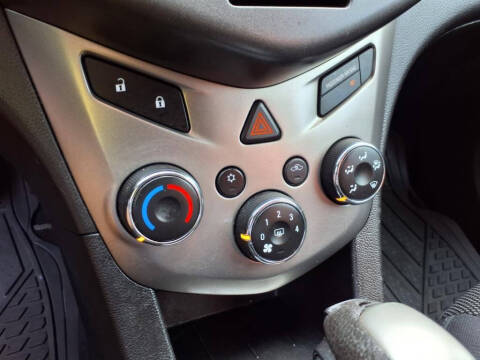 2015 Chevrolet Sonic LT Auto