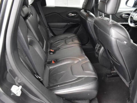 2023 Jeep Cherokee Altitude Lux