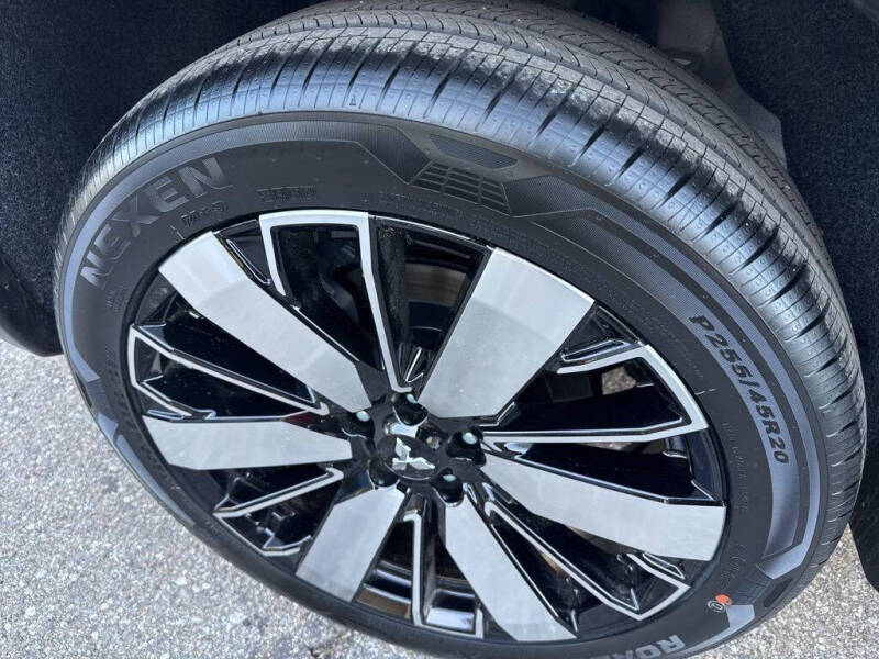 2026 Mitsubishi Outlander SE