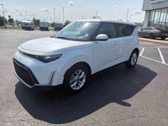 2024 Kia Soul LX