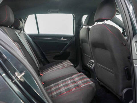 2017 Volkswagen Golf GTI S