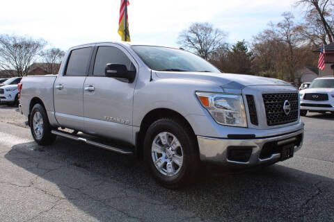 2019 Nissan Titan SV