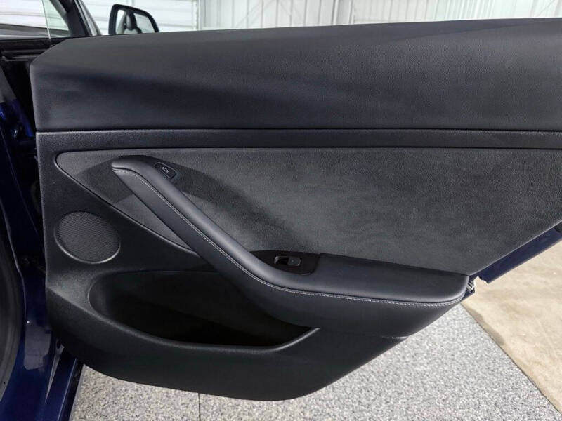 2023 Tesla Model 3 Performance