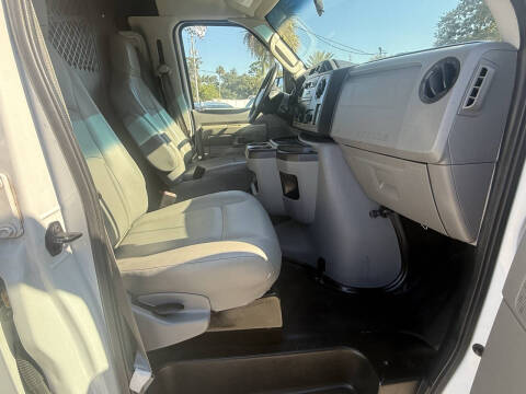 2013 Ford E-Series E-250