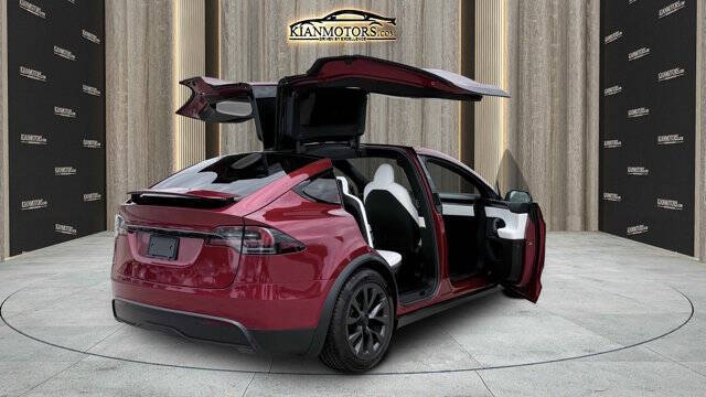 2023 Tesla Model X Standard Range