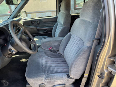 2001 Chevrolet Blazer LS