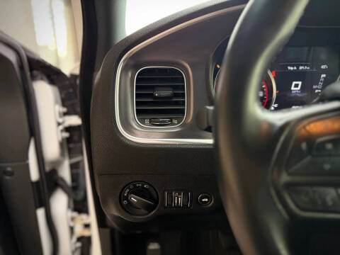 2020 Dodge Charger SXT