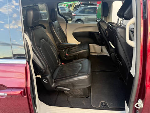 2020 Chrysler Pacifica Touring L Plus