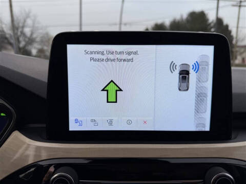 2021 Ford Escape Hybrid Titanium