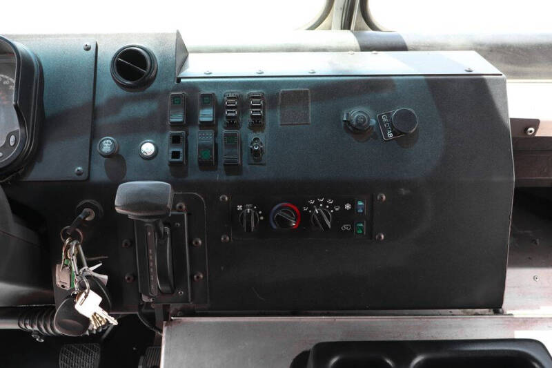 2021 Freightliner MT45 Chassis