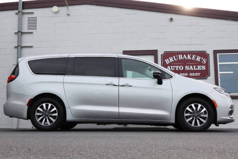 2024 Chrysler Pacifica Plug-In Hybrid Select