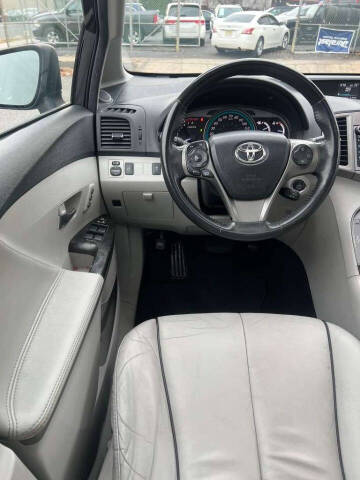 2013 Toyota Venza LE